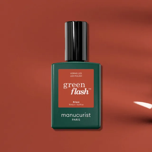 Manucurist Green Flash Brique gel neglelakk mursteinrød