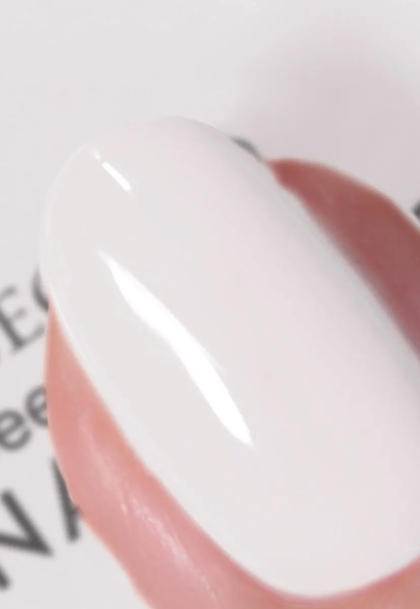 Nails Inc 45 Second Find Me In Fulham neglelakk hvit creme