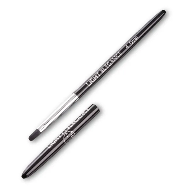 Light Elegance #4 Oval Bling Brush neglepensel