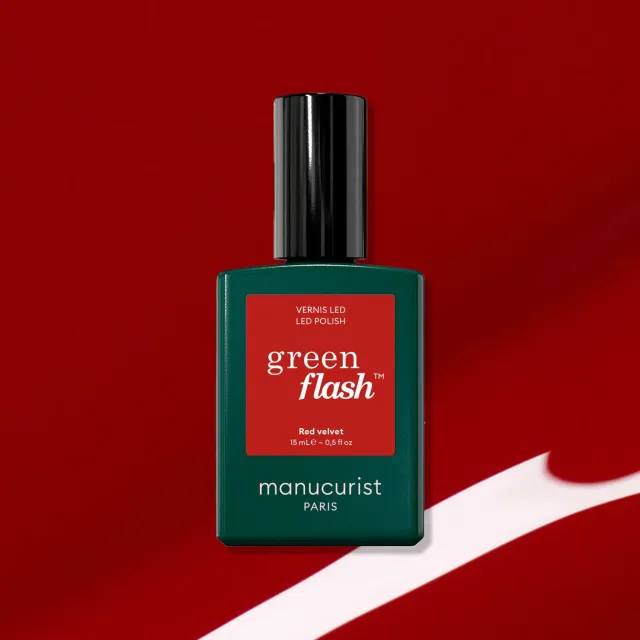 Manucurist Green Flash Red Velvet neglelakk dyp rød